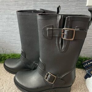 Kenneth Cole Black Mid-Calf Buckle Rain Boots